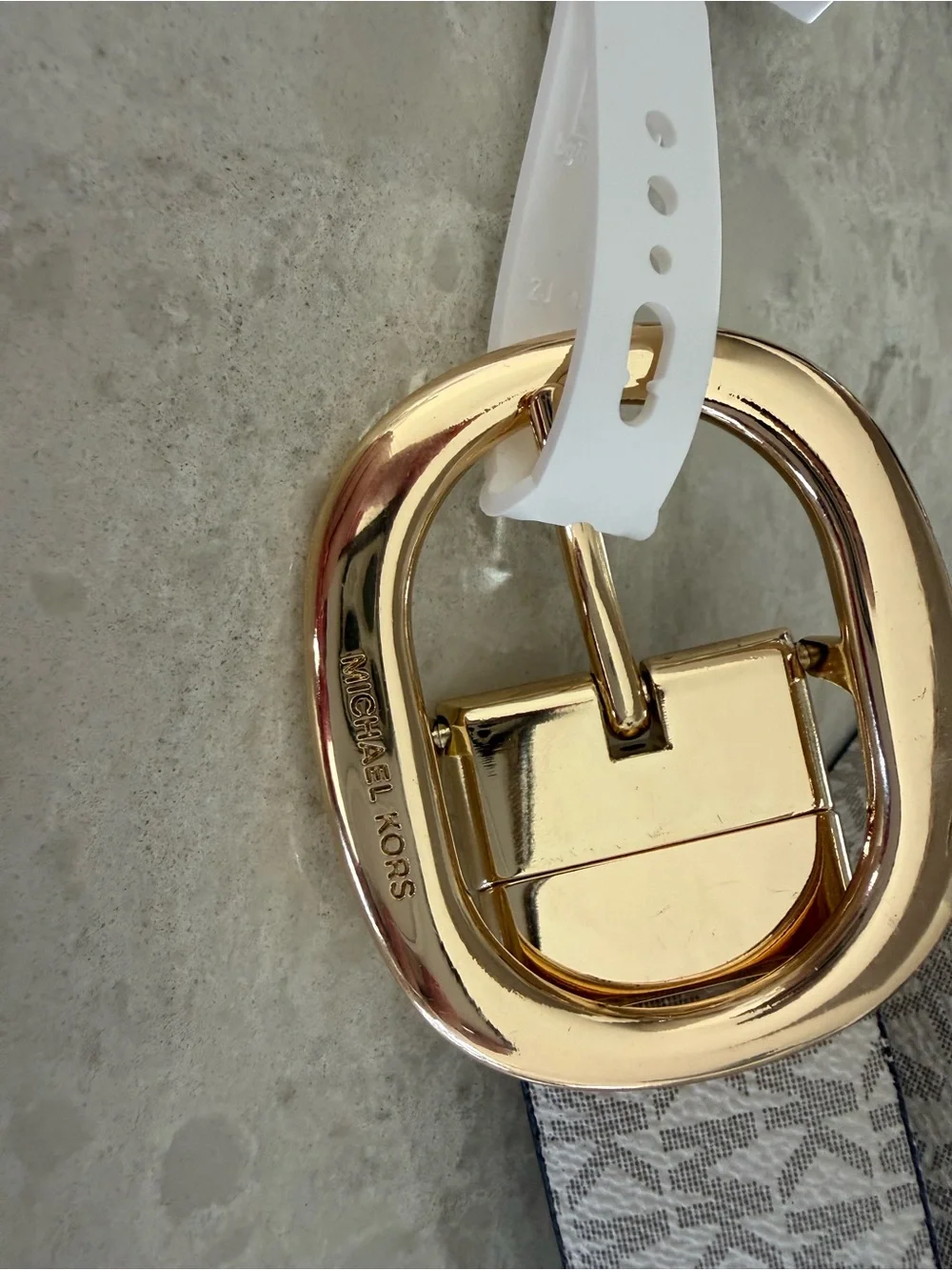 Michael Kors Women's Belt Vanilla Luggage Gold Oval Buckle XL